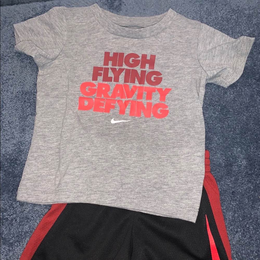 Nike 2 Piece Short Set